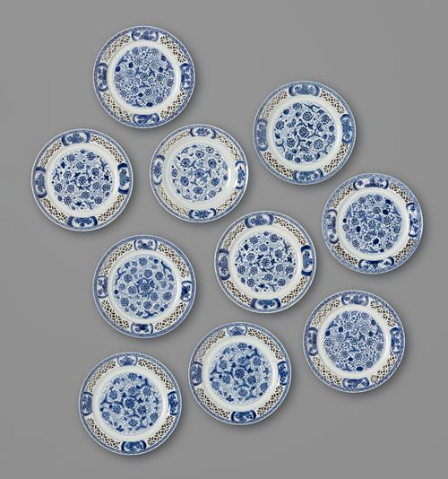 Set of ten Blue and White Kangxi reticulated plates
