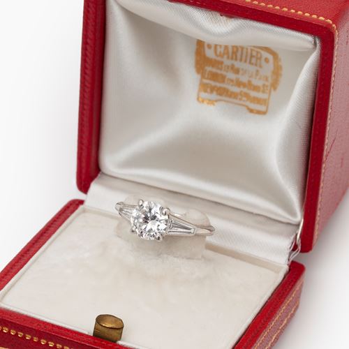 Cartier solitair diamond ring