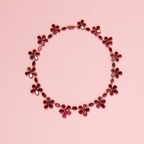 A Gold and Garnet Georgian Pansy Necklace
